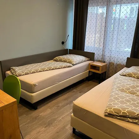Hotel Fox *
